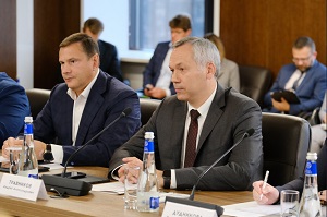 Андрей Травников и Герман Греф обсудили вопросы цифровизации региона