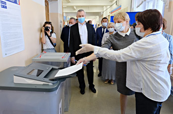 Соблюдение санитарных норм на избирательных участках в Новосибирской области на самом высоком уровне
