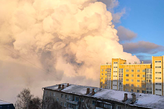 Власти прокомментировали новый прорыв теплотрассы в Ленинском районе Новосибирска