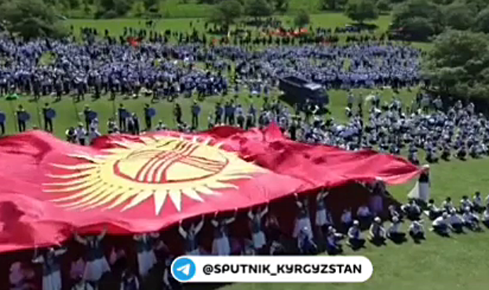 Грузовик с мороженым сбил 29 детей на концерте в Киргизии