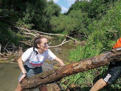 Русло малой реки почистили в Московской области