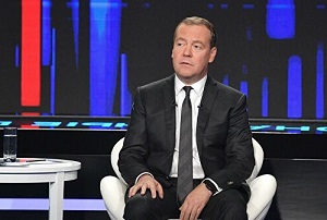 Дмитрий Медведев предложил проект «регуляторной гильотины» касательно норм учета рабочего времени