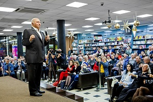 Юрий Лужков заявил, что народ должен знать свою историю в неискаженном идеологией направлении