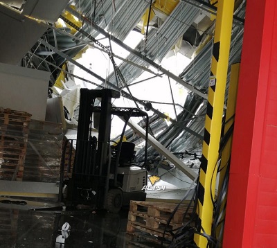 В новом распределительном центре «Магнита» под Новосибирском рухнула крыша