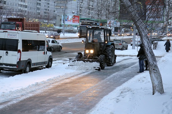 ДЭУ Новосибирска перешли на зимний режим уборки городских дорог