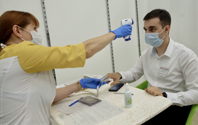 Не ходить за прививкой в торговые центры призвали жителей Новосибирска в региональном минздраве