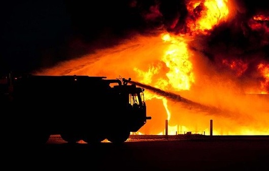 В Новосибирске в депо сгорел троллейбус