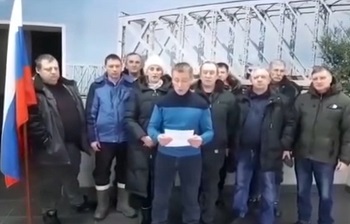 Уволенные рабочие «Сибмоста» просят Путина о помощи