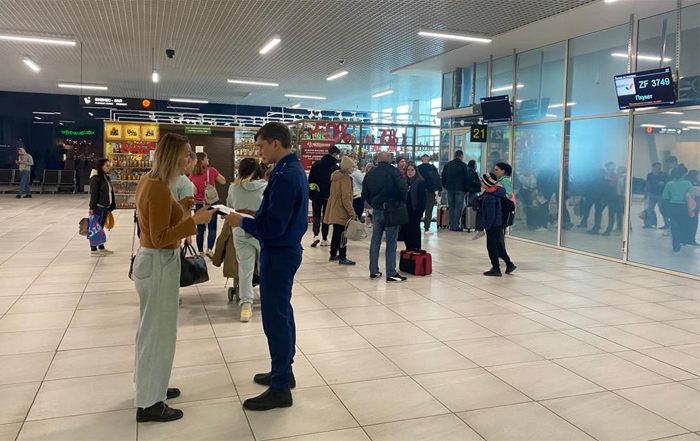Самолет на Пхукет задерживают на 13 часов в аэропорту Толмачево Новосибирск
