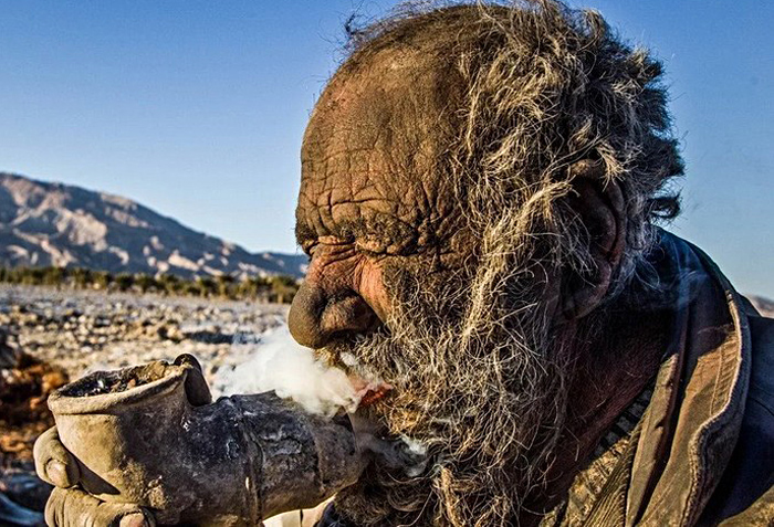 В Иране в возрасте 94 лет умер "самый грязный человек в мире"