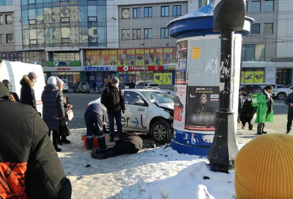 Таксист Uber в Новосибирске сбил насмерть 86-летнего пешехода