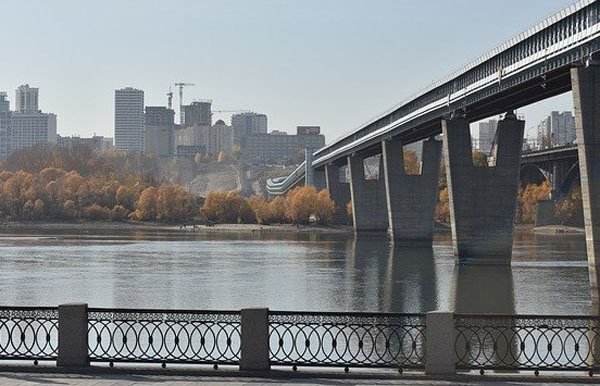 Торги на ремонт коммунального моста объявили в Новосибирске
