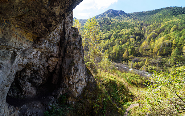 Возле Денисовой пещеры на Алтае построят палеопарк, парковку и фуд-корт