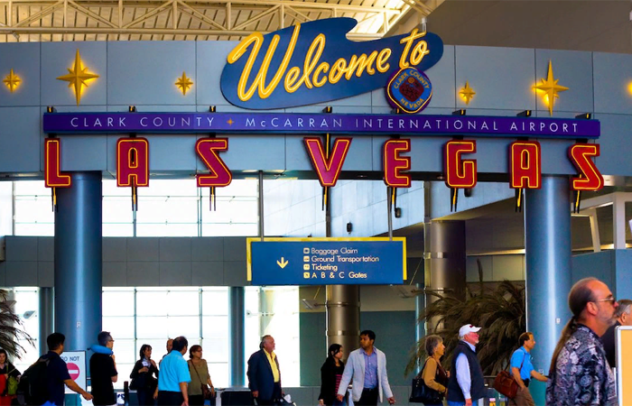 В аэропорту Лас-Вегаса турист сорвал джекпот 1,3 млн долларов