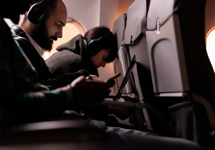 Как пассажиру эконом-класса в самолете бесплатно пересесть в бизнес-класс рассказали сотрудники авиакомпаний