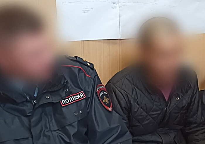 Полицейские под Новосибирском «рассекретили» у гастарбайтеров 14 закладок с героином