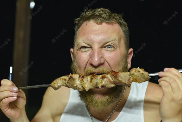 Съел 550 шашлыков за 18 минут – австралиец в Турции побил рекорд по поеданию мяса