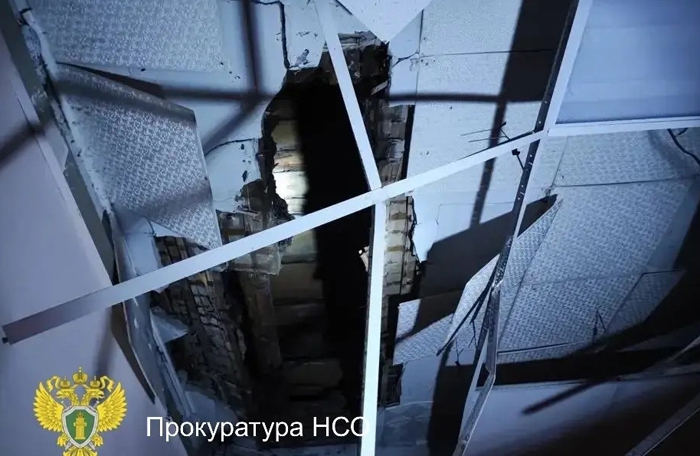 Прокуратура проверит детскую спортшколу в Татарске, где рухнул потолок